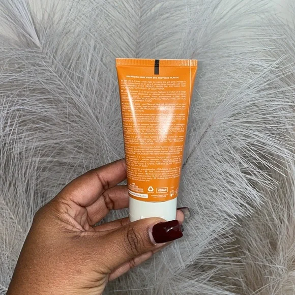 REN SKINCARE || RADIANCE PHA EXFOLIATING FACIAL - Picture 2 of 3